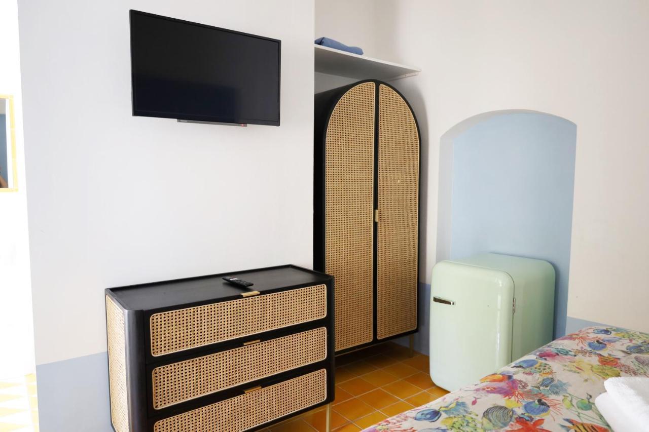 Art B&B Panarea Ngoại thất bức ảnh