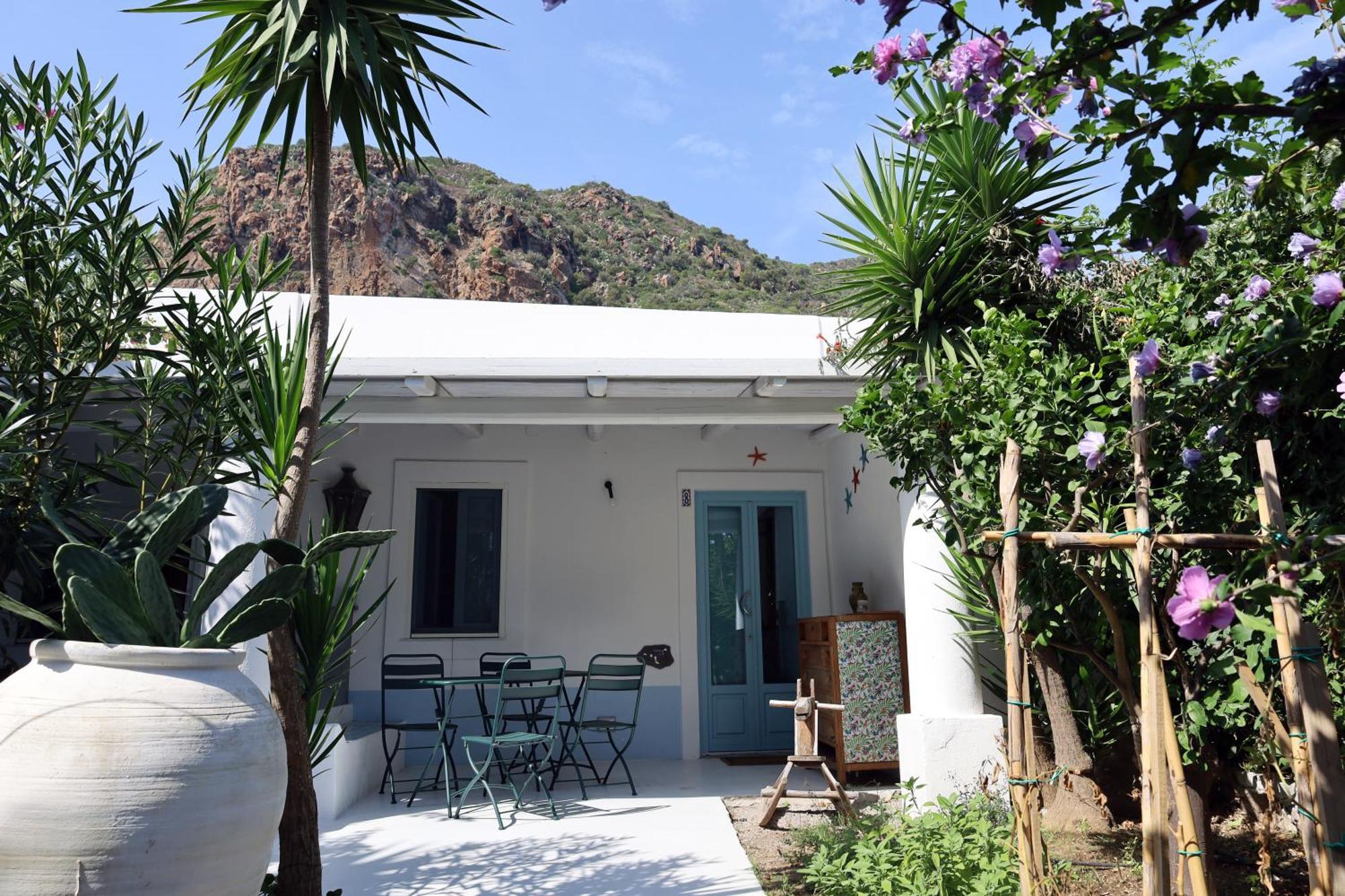 Art B&B Panarea Ngoại thất bức ảnh